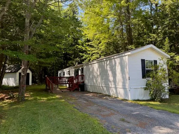 89 Pineland Drive #89, Winthrop, ME 04364