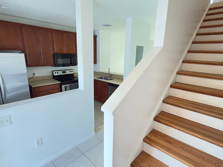 8519 Trail Wind Dr — Photo 7