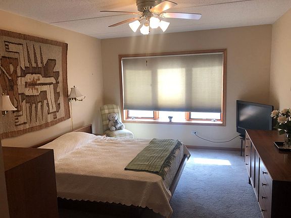 5th image of 1 N Beacon Pl APT 201