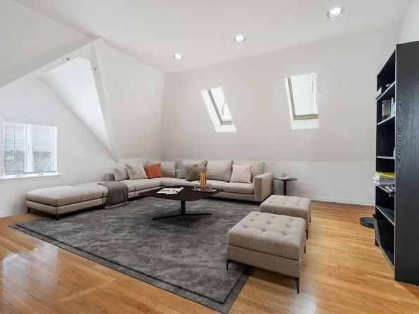 8 Lawrence St #3, Chelsea, MA 02150