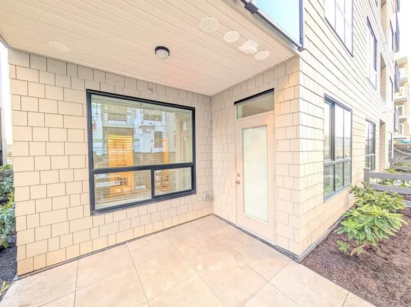 15777 85th Ave, Surrey, BC V4N 3G8