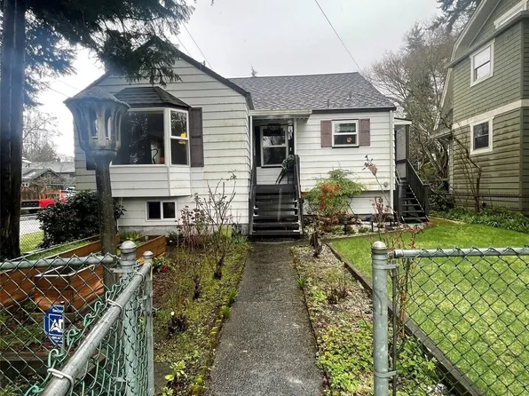 9256 7th Avenue NW, Seattle, WA 98117