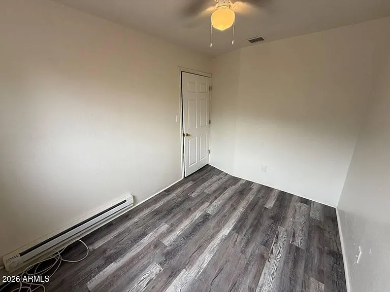 1305 N C Ave — Photo 11