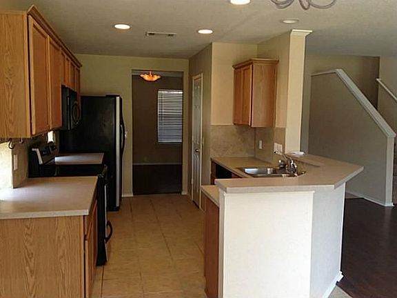3rd image of 8600 Tumbleweed Dr
