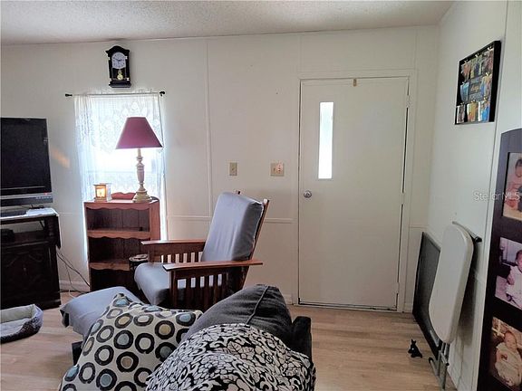 3rd image of 9385 SE 143rd Pl