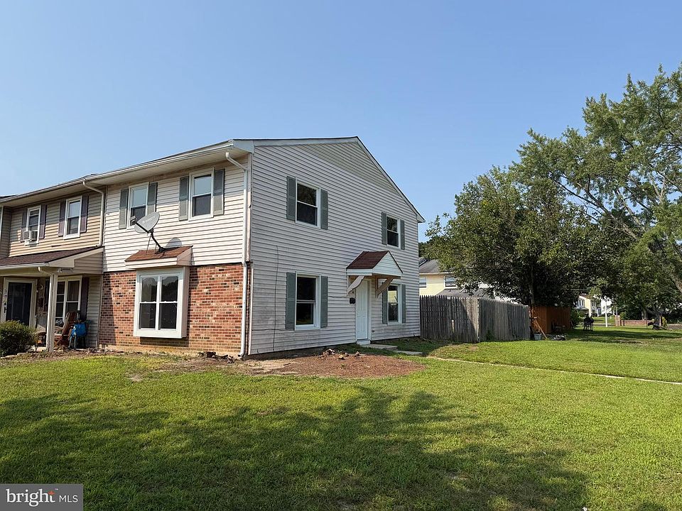 1st image of 48 Magnolia Ct