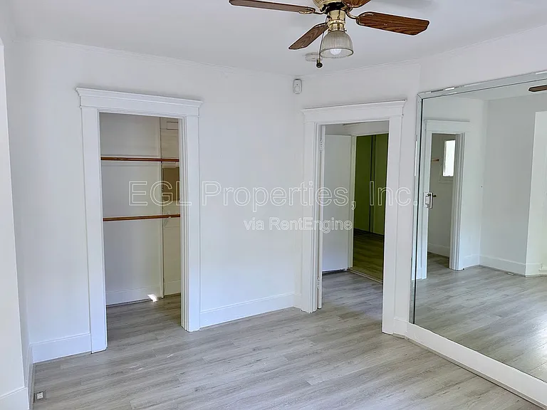 358 N San Vicente Blvd — Photo 11