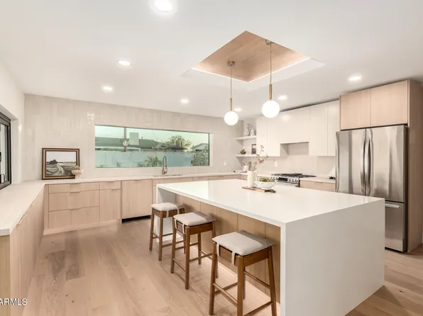 5829 E WINDSOR Avenue, Scottsdale, AZ 85257