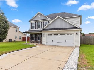 2119 Queen Elizabeth Ln, Hope Mills, NC 28348