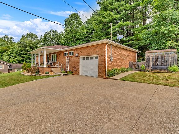 2nd image of 264 Pleasant Dr