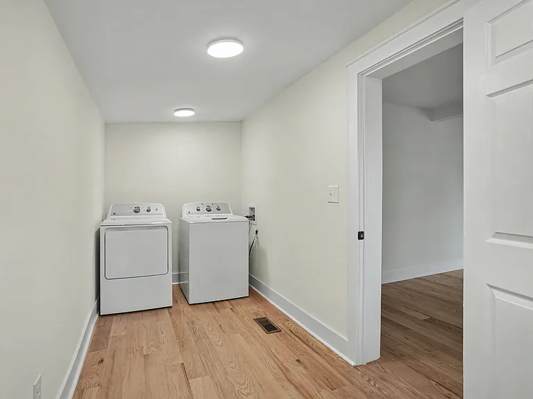 Laundry room/office with washer/dryer
