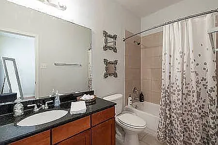 4413 Koehler St #D — Photo 17
