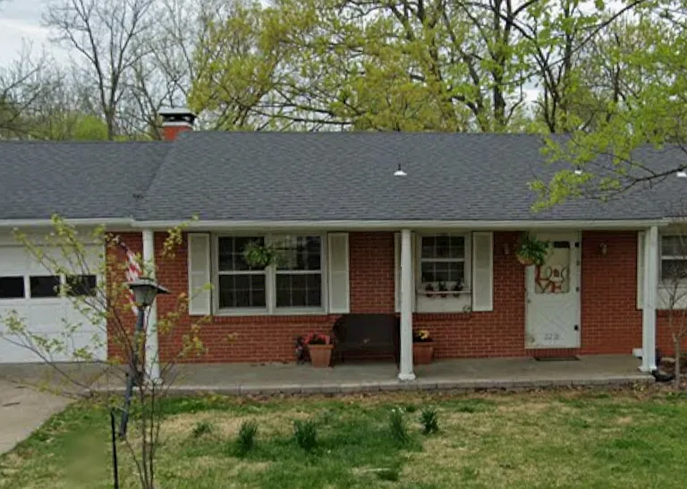 2218 Bluff Blvd — Photo 20