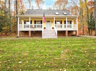 13325 Master Stag Dr, Midlothian, VA 23112