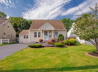 2041 Careleon Rd, Schenectady, NY 12303