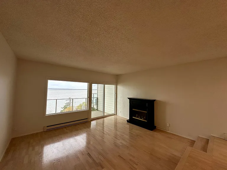 600 S State St #407 — Photo 21