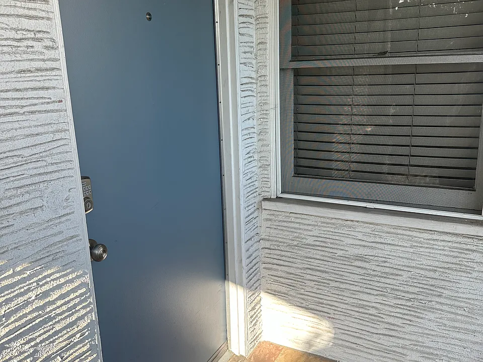 1057 Euclid Ave #5