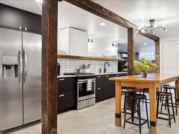 3508 Arsenal St, Saint Louis, MO 63118