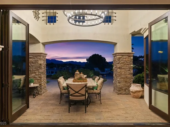 20 Via Paradiso St, Henderson, NV 89011