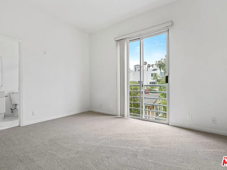 1325 Arizona Ave #201 — Photo 50