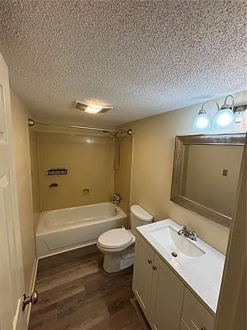 184 Crislaur Ave #E — Photo 14