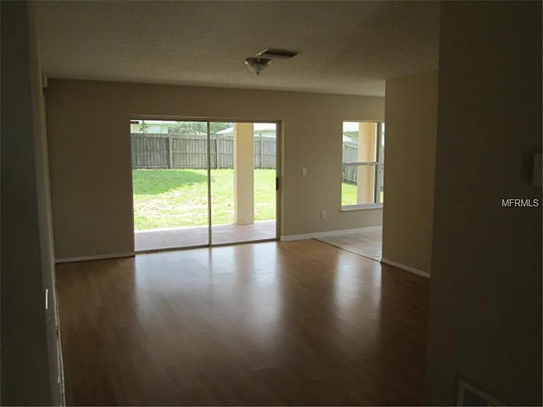 113 W Minneola St — Photo 8