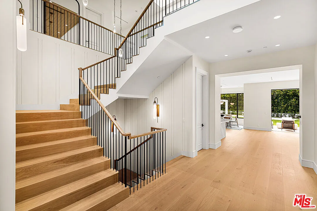 7 bed, 9.0 bath, 10355 sqft, $120,000 — Photo 4