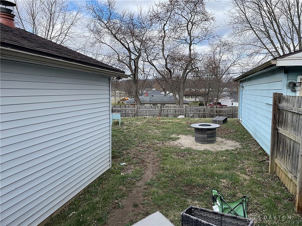 2nd image of 5675 Sharp Rd