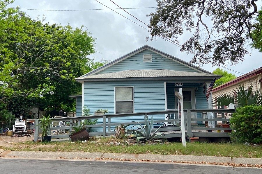 1st image of 707 S North St