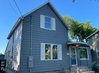 221 10th St NW, Rochester, MN 55901