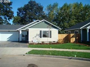 2161 Smithoak St, Eugene, OR 97404