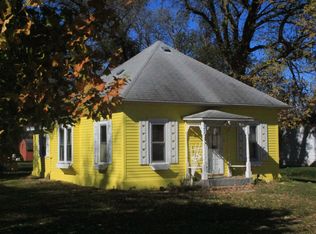 231 Church St, Currie, MN 56123