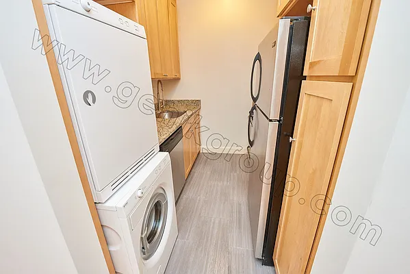 Rented by Genik Group Corp | media 24