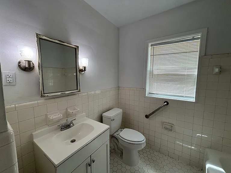 378 N Highland St — Photo 7