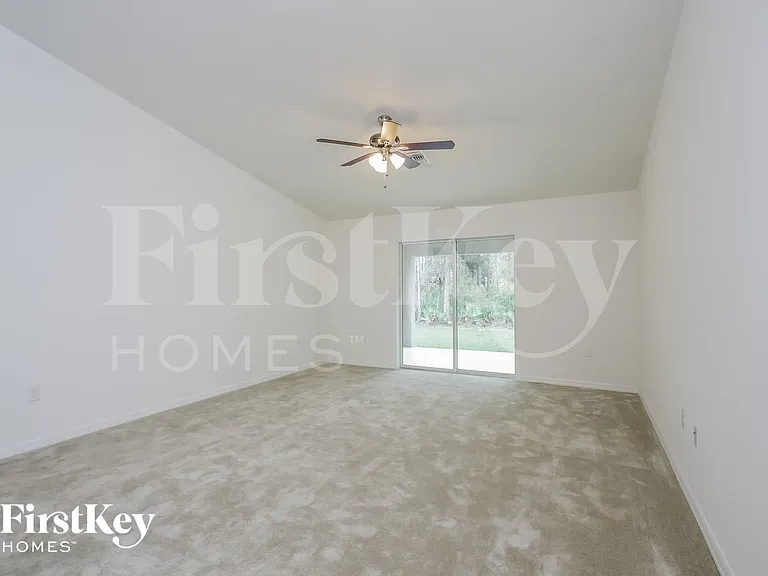 4611 Belladonna Ave — Photo 2