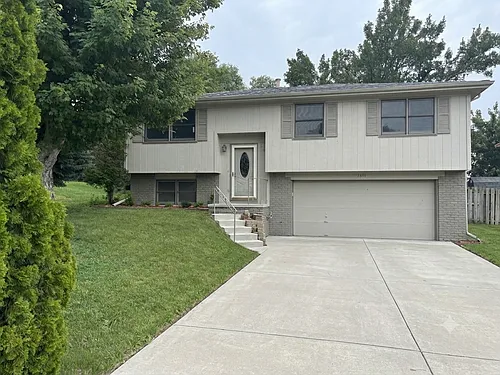 13511 Grover St Photo 1