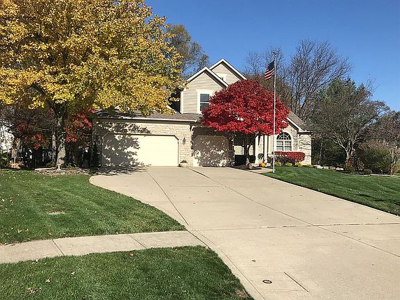 3rd image of 21722 Woodfield Trl