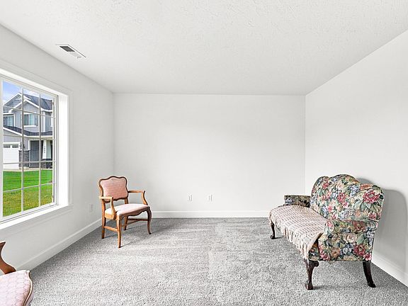 3rd image of 1035 W 2470 S