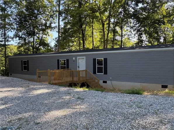 305 Indian Trl, Salem, SC 29676