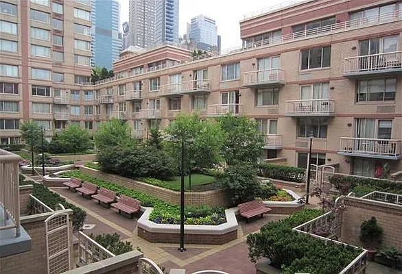 Rented by R New York | media 4