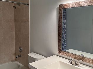 41 E Bay Ave, Manahawkin, NJ 08050