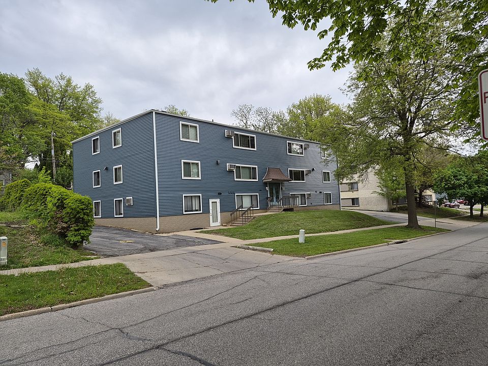 1st image of 1108 Oakcrest St