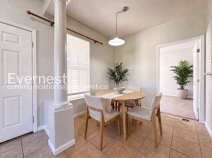 2 bed, 2.0 bath, 1012 sqft, $2,100 — Photo 4