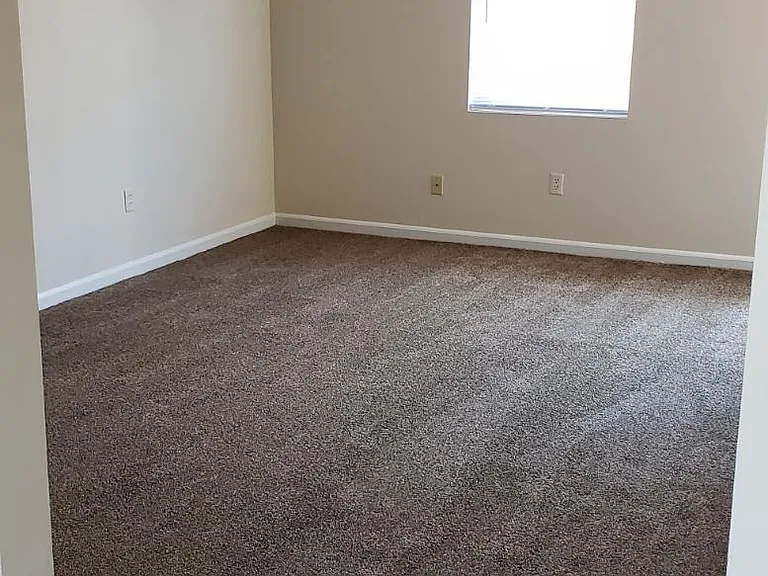 725 Normandy St NE — Photo 3