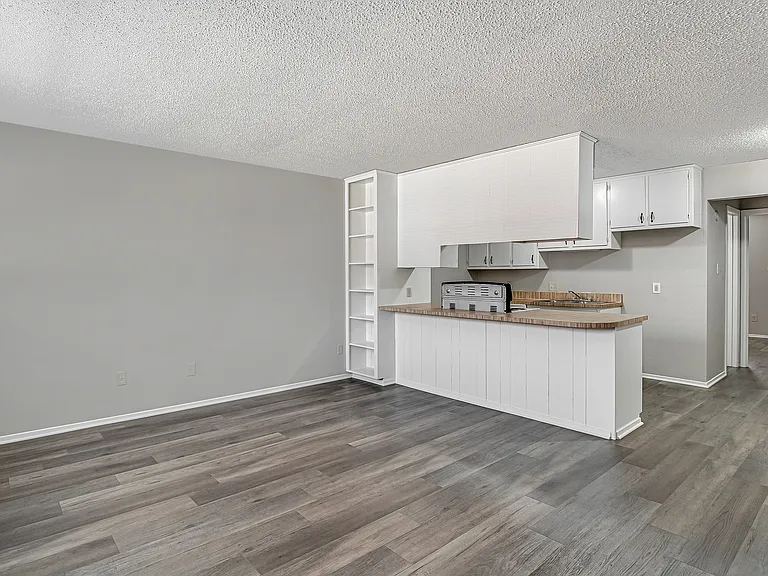 1709 Short St #B — Photo 3