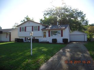 2641 Lexington Blvd, Mishawaka, IN 46544