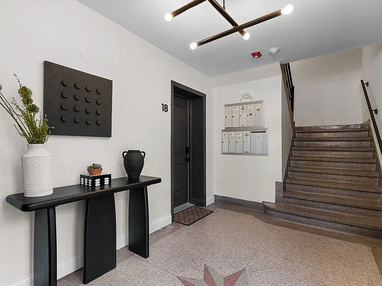 7517 Oxford Dr #2A — Photo 6