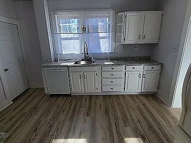 4th image of 26 Clinton St