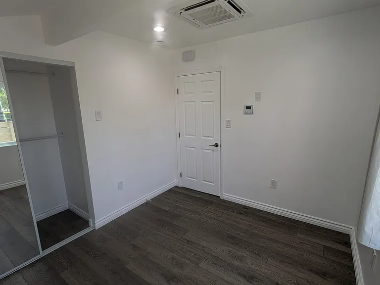 4651 Rosewood St #A — Photo 17