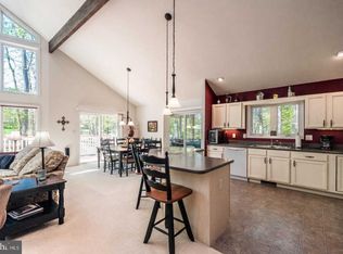 240 Wampum Ln, Hedgesville, WV 25427